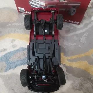 Coche RC Toyota Land Cruiser 1:12 MN82