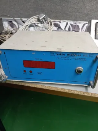 Material eléctrico: enchufes, magnetotérmico