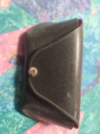 Funda para gafas solo la funda son de Ray Ban