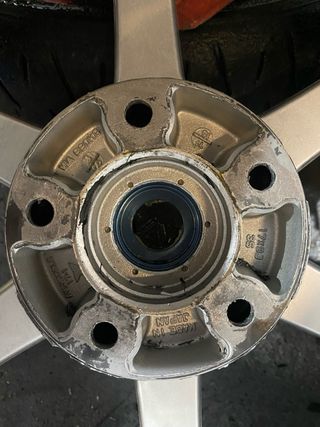 Llantas Advan Model 6