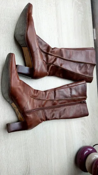 Botas de tacón marrones