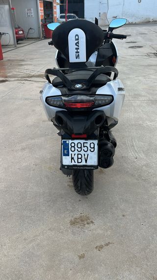 BMW C650 GT  69000 km, itv en vigor hasta 2027