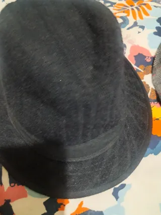 Lote 3 Gorros/Sombreros Negro y Gris