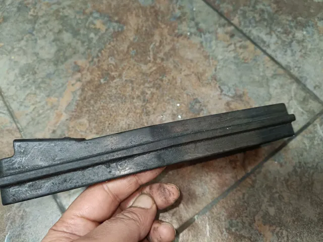 Suzuki Guía Cadena OEM 61273-49G11 / 49G10