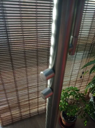 Lámpara de pie moderna plateada