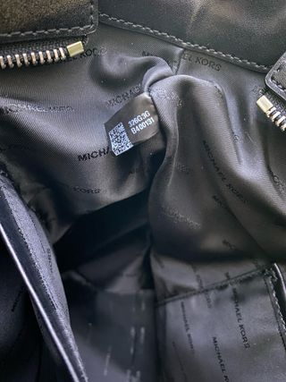 Bolso Tote Michael Kors Negro y plateado