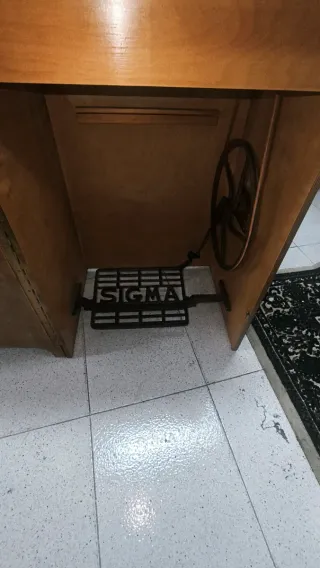 Máquina de coser Singer antigua