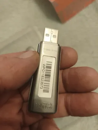 Sintonizador TDT + Radio Woxter TV Stick 30 FM