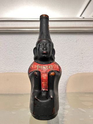 Bottiglie di Liquore Pisco e Resol