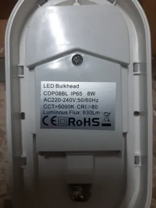 Pantalla de luz LED ovalada.