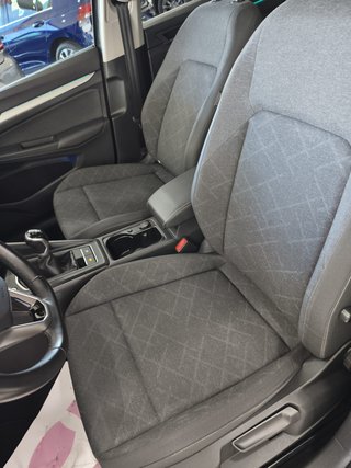 Volkswagen Golf 2023 TSI 110CV