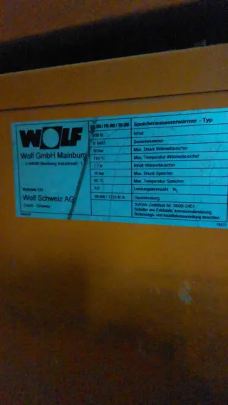 Caldera Gasoleo Wolf y Depósito Gasóleo