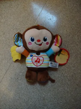Mono de peluche musical para bebé