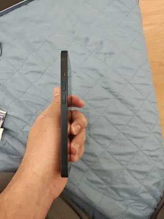 iPhone 14 128GB con caja y cable