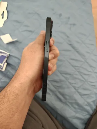 iPhone 14 128GB con caja y cable