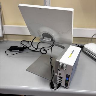 Ordenador Táctil All-in-One. Disco Duro SSD 128 GB