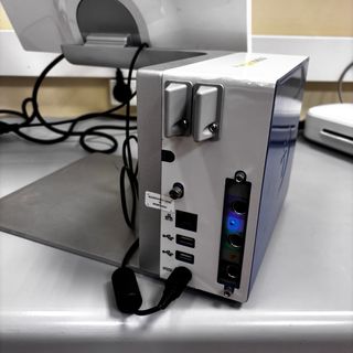 Ordenador Táctil All-in-One. Disco Duro SSD 128 GB