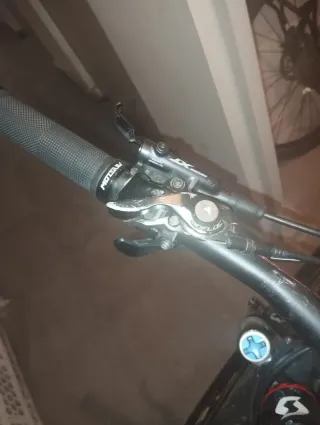 Bicicleta carbono suspensión Fox 34