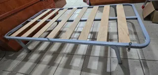 Somier metálico con láminas de madera