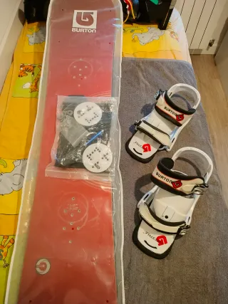 Tabla de Snow Burton con fijaciones y funda