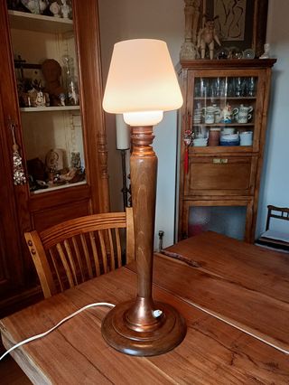 Lámpara de mesa Art Decó madera y cristal