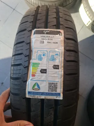 2 Neumáticos Hankook Vantra LT 195/70 R15C