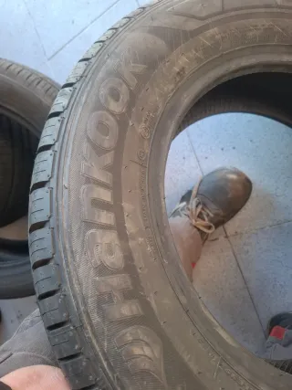 2 Neumáticos Hankook Vantra LT 195/70 R15C