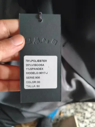 Traje de tres piezas negro Tach