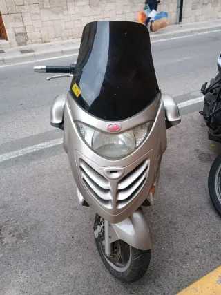 Kymco Grand Dink 250