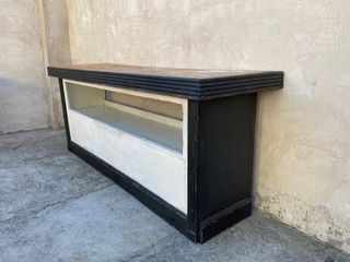 Mostrador antiguo de madera