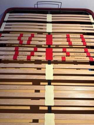 Canapé abatible con lamas tapizado