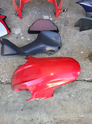 Carenados Honda CBR F4