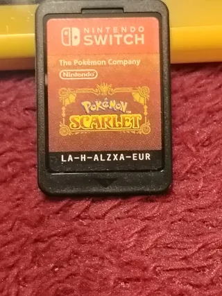 Nintendo Switch Lite Amarilla + Juego