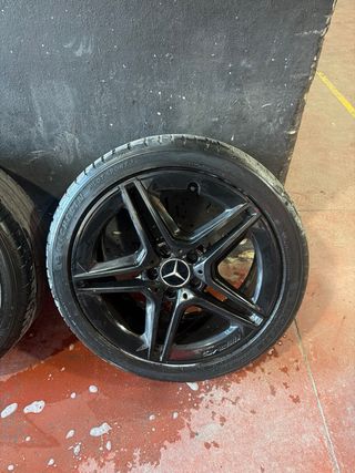 Llantas Mercedes Negras 5 Radios