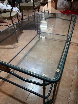 Mesa centro cristal verde y metal