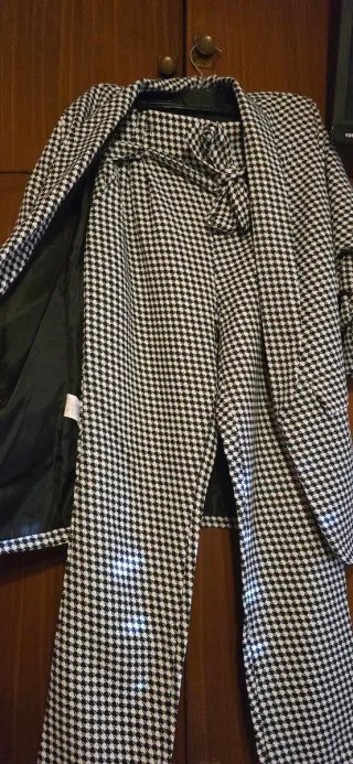 Conjunto traje chaqueta y pantalón