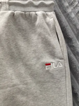 Pantalón chándal Fila gris