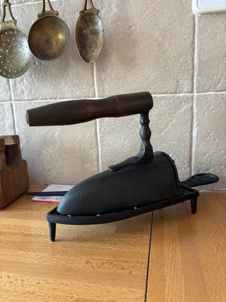 Plancha antigua de hierro