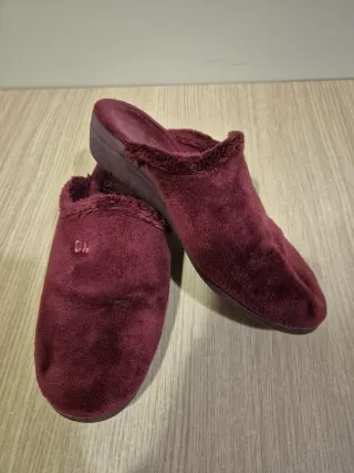 Zapatillas de estar por casa mujer burdeos