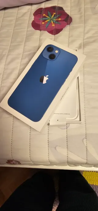 iPhone 13 Azul 2022