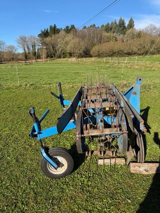 Rastrillo Juntador de Hierbas D150