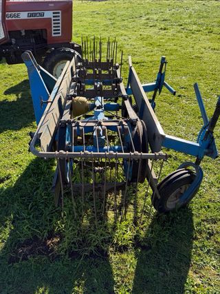 Rastrillo Juntador de Hierbas D150