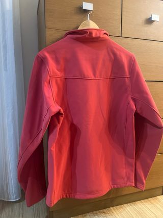 Chaqueta cortavientos Quechua roja