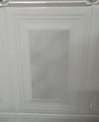 Compró Azulejos gris