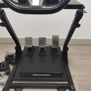 Volante Thrustmaster T248 con Pedales + Soporte