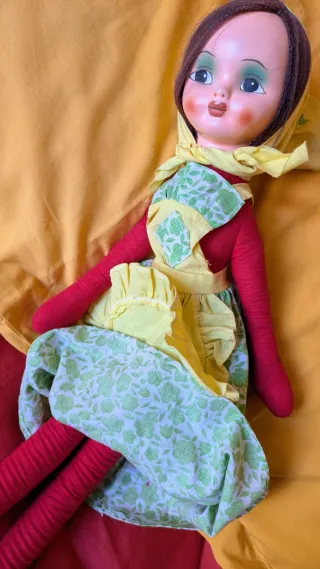 Bambola vintage gambelunghe