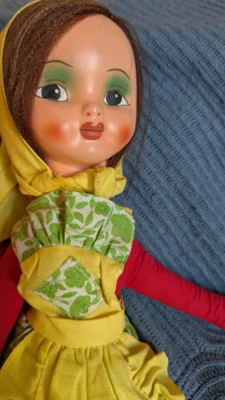 Bambola vintage gambelunghe