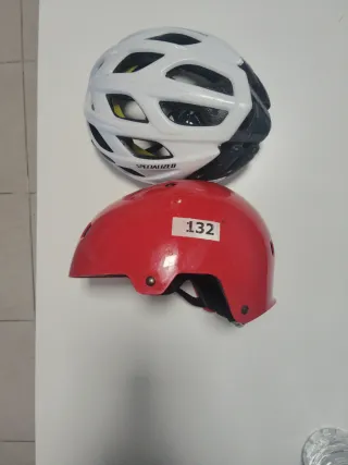 Casco Montaña bueno bonito y barato.