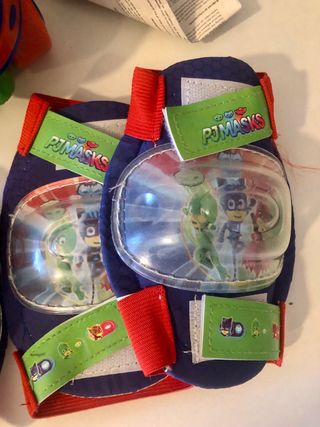Casco y Patines PJ Masks para Niños