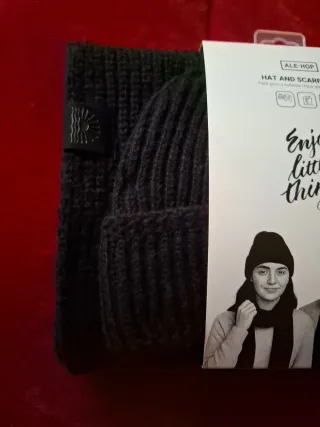 CONJUNTO Gorro y bufanda ALE-HOP negro.